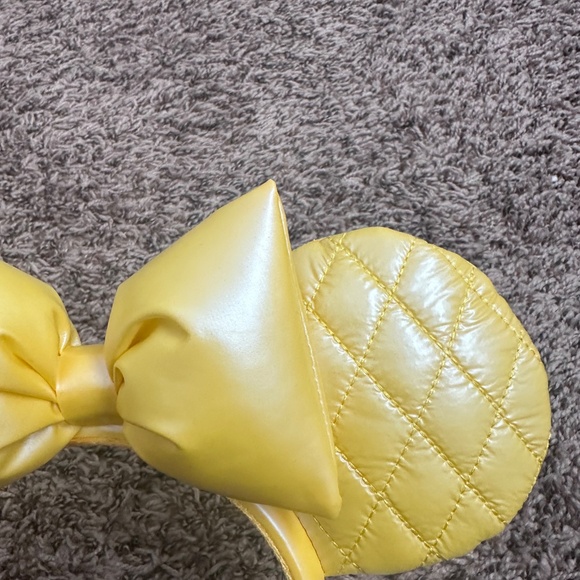 Yellow minnie ears - Picture 3 of 3